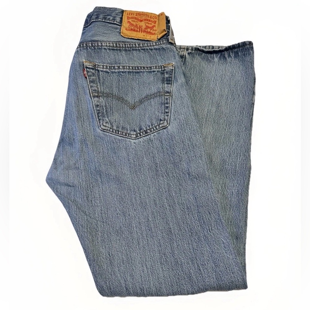 VTG 501 Levis Original Fit Light Stone
Wash Jeans Button Fly 32x30 actual